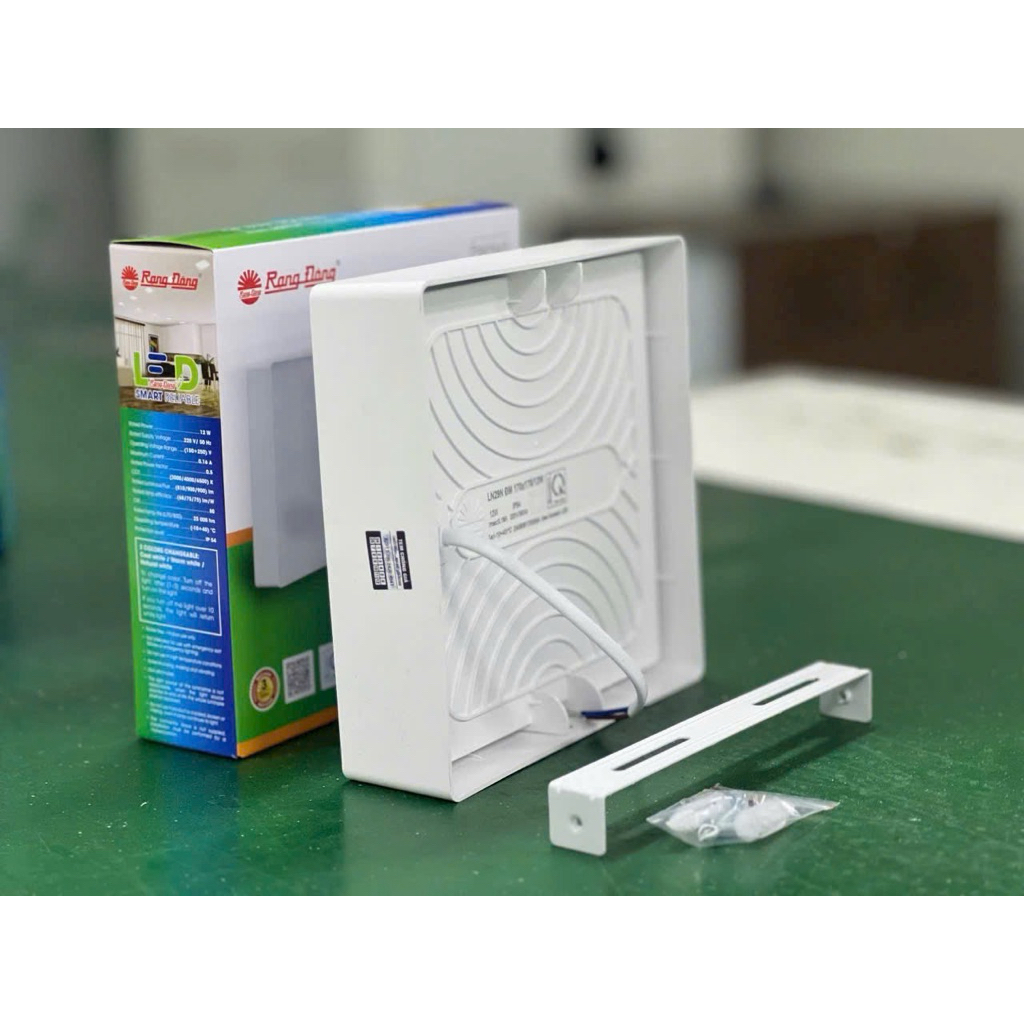 Đèn Led ốp trần Rạng Đông, model LN29N đế nhựa, thiết kế hiện đại, bảo hành chính hãng 24 tháng