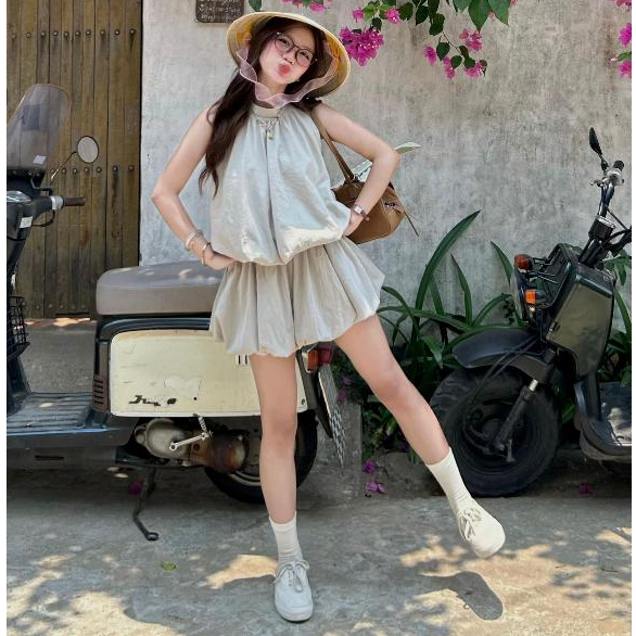 Set Jumsuit Jennie BlackPink chất đũi liền thân nữ cổ yếm bí phồng JULIN TOP | BigBuy360 - bigbuy360.vn