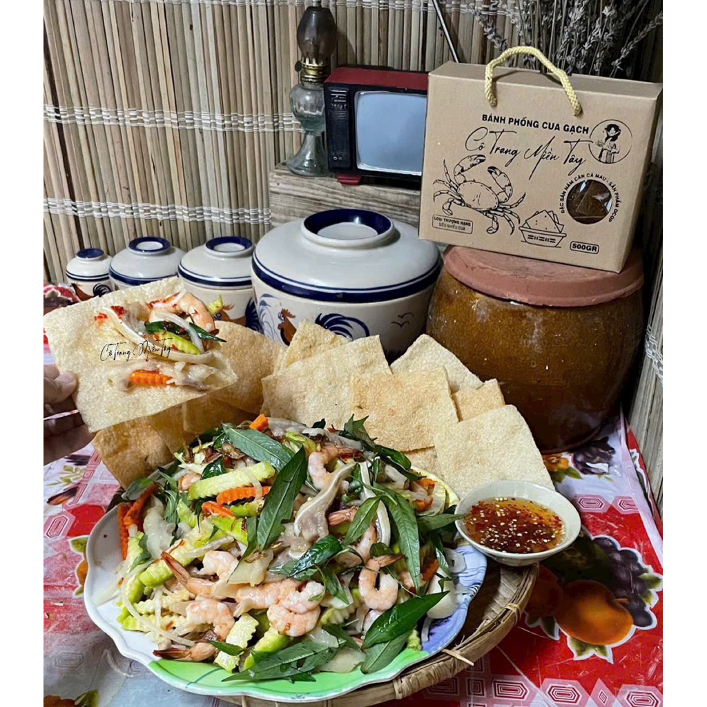 Bánh Phồng Cua Gạch Siêu Nhiều Cua Đặc Sản Năm Căn-Cà Mau Cô Trang Miền Tây (Hộp Vai Sách 500gram)