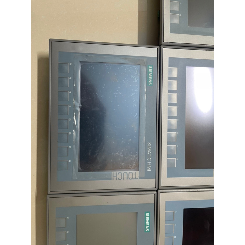 Màn Hình HMI Siemens KTP700 Basic PN 7” 6AV2123-2GB03-0AX0 – Hàng Cũ Hoạt Động Tốt