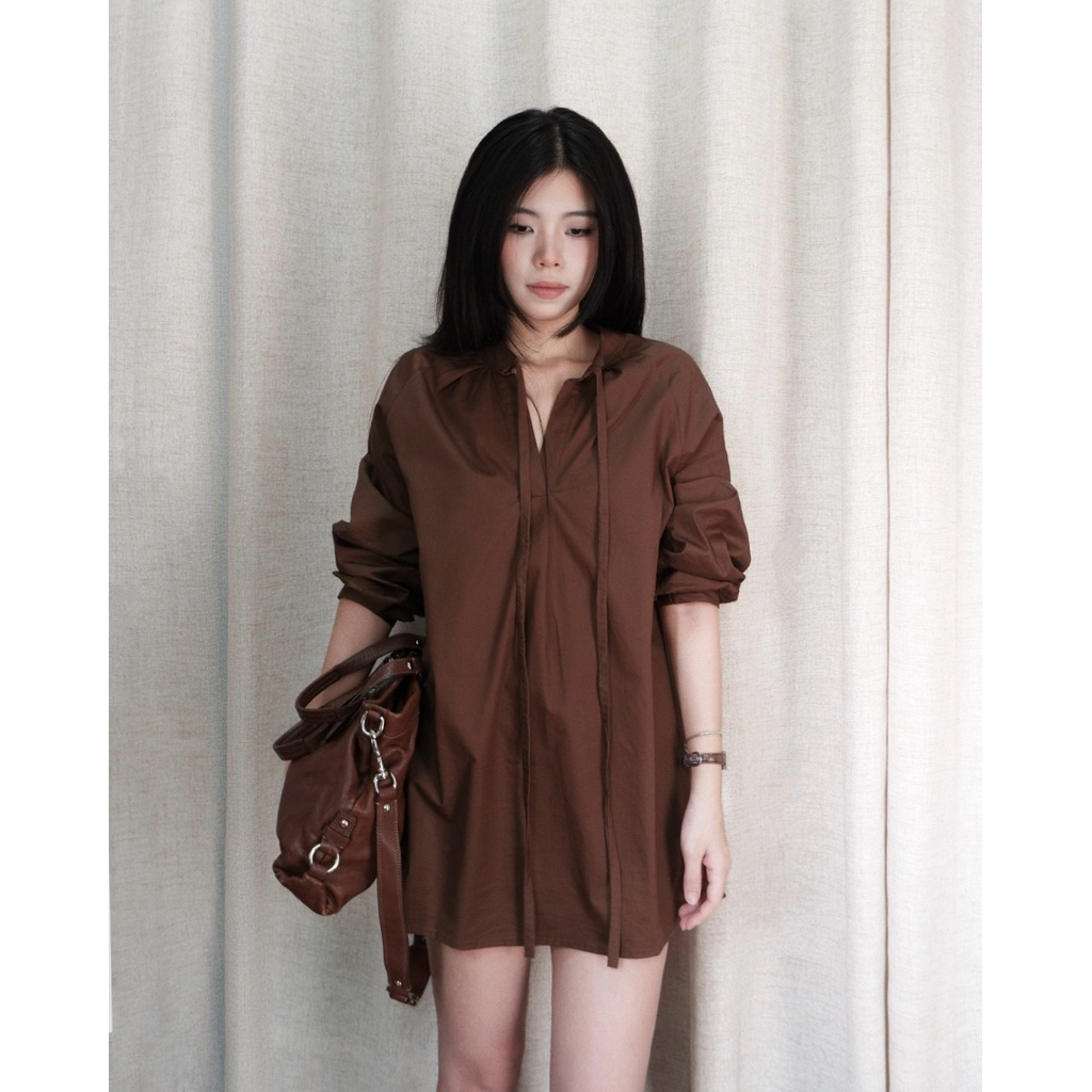ASHLEY DRESS | HeibyHer | Váy kaki dài tay cổ V form suông