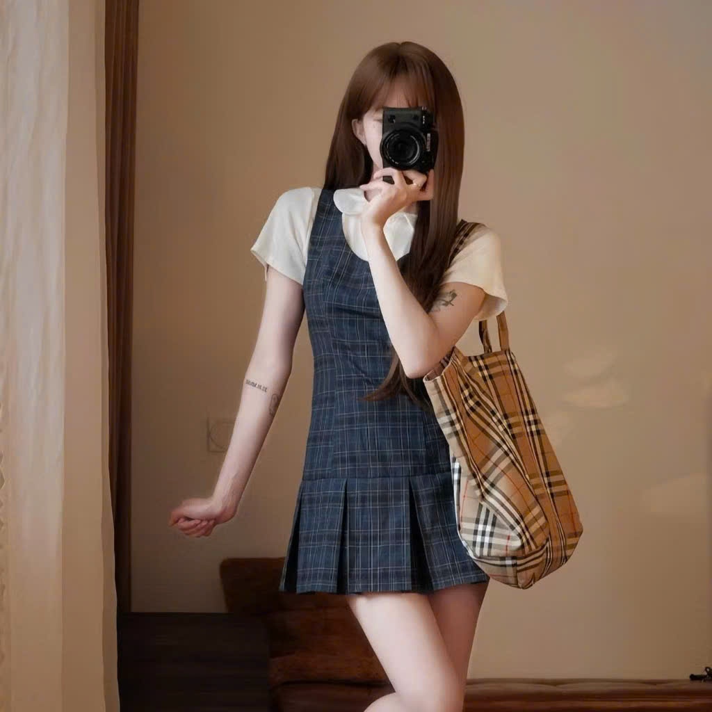 Set Váy Yếm Kẻ Caro Hari Xếp Ly Mix Áo Thun Cổ Sen Nữ Dáng Ngắn Tiểu Thư Dễ Thương Style Hàn Quốc Đi Chơi Xinh Xắn 21372 | BigBuy360 - bigbuy360.vn