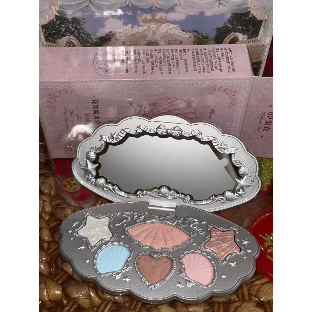 Bảng phấn mắt 6 màu Shell’s Jewel từ bộ sưu tập Shell's Jewel (Vỏ Sò)