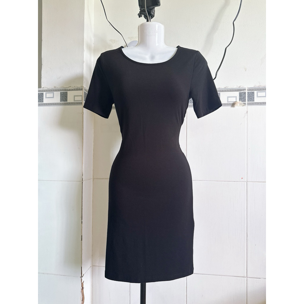 ĐẦM 2HAND SIZE S (2) ( có shopee video)