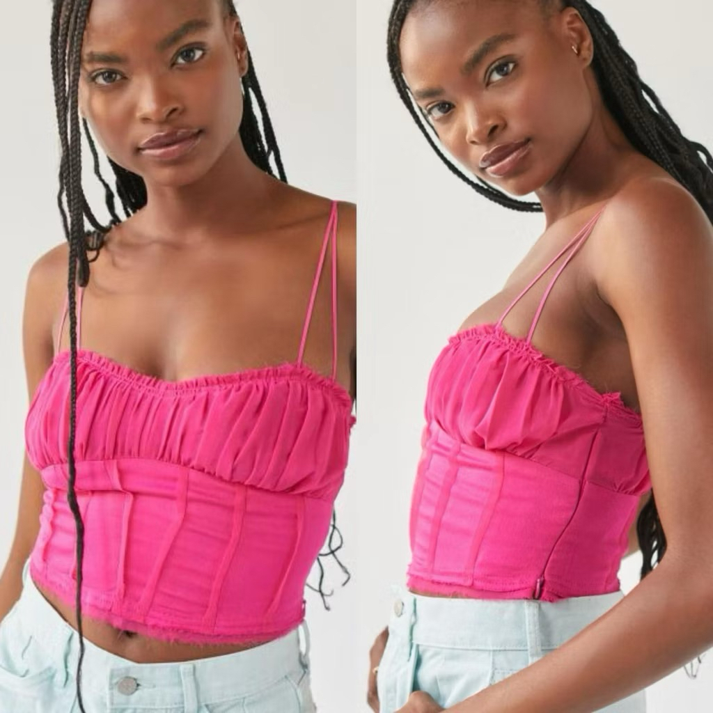 Áo dây lộn xộn urban outfit size S,M