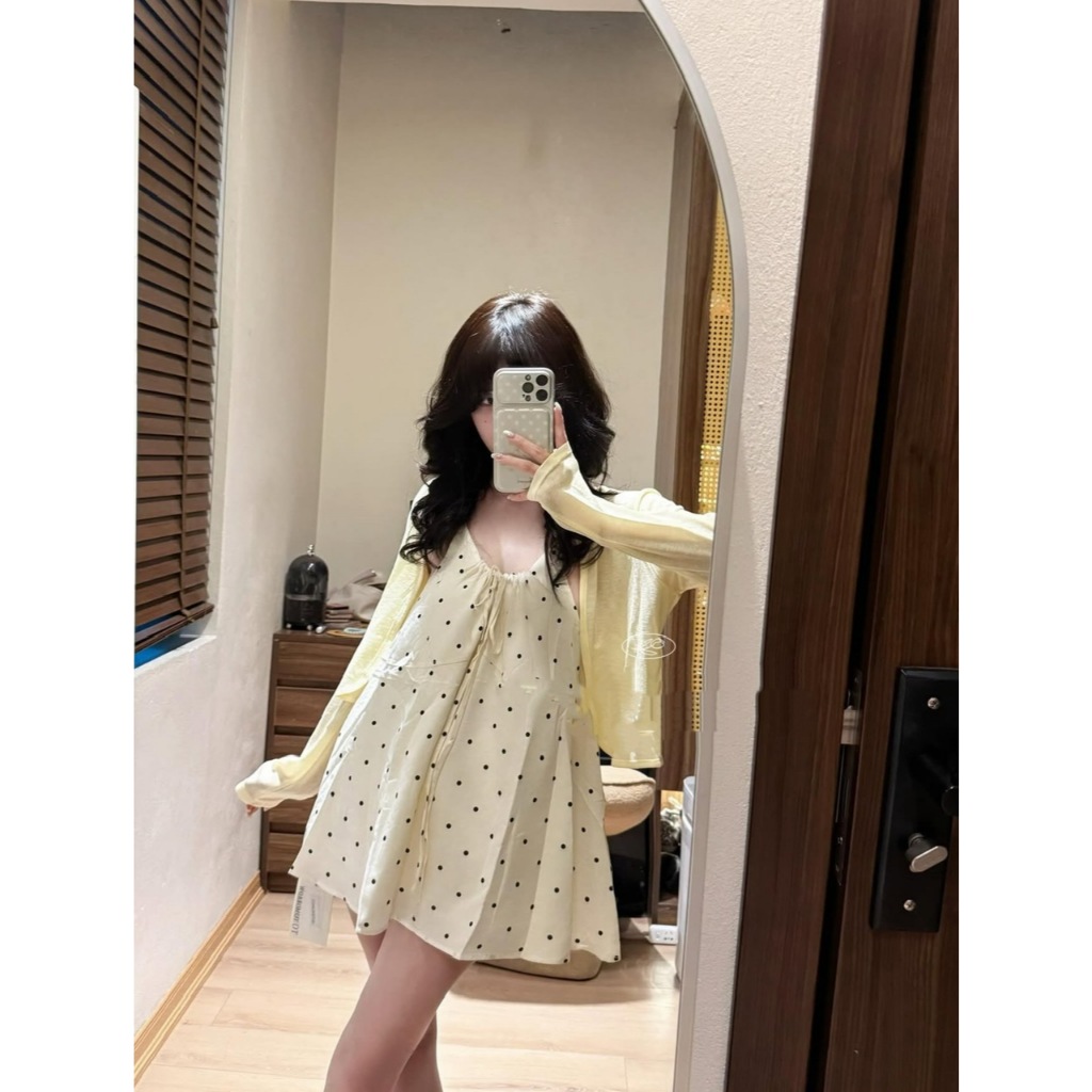 (MÃ 5964) SET ÁO 2 DÂY THÔ ĐŨI HỌA TIẾT CHẤM BI BUỘC NƠ NGỰC MIX ÁO CARDIGAN TRẮNG NGỌT NGÀO - DÀNH CHO NỮ | BigBuy360 - bigbuy360.vn