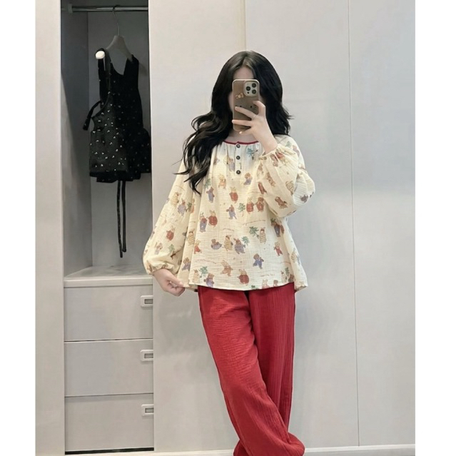 Bộ đồ ngủ nữ dáng dài xô muslin, pijama áo dài quần dài đỏ đô hoạ tiết Thỏ Noel Hyday Muslin