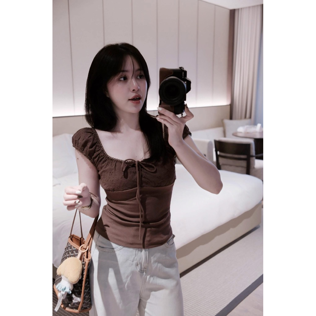 [HÀNG SẴN] Áo thun zip phối thô ren nơ ngực ôm body TINA TOP | BigBuy360 - bigbuy360.vn