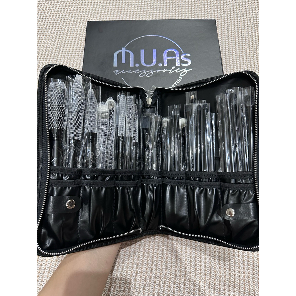 [Có túi & Hộp] Bộ Cọ Muas Pro 32 Cây Thân Gỗ Đen Chất Lông Mền Mịn Sang Chảnh Chuyên Dùng Makeup Art