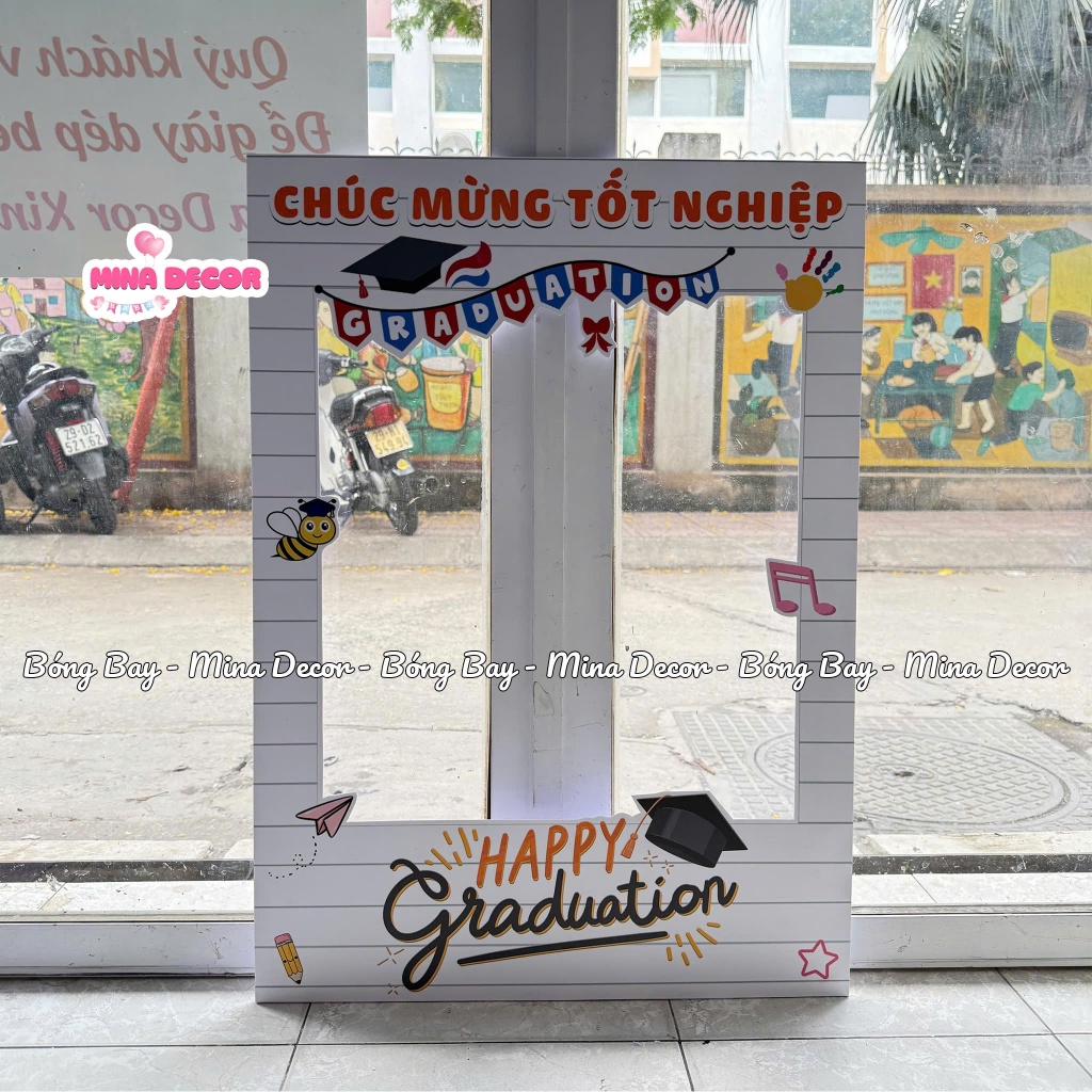 Khung Check In Cầm Tay Chụp Ảnh Tốt Nghiệp - Kỷ Yếu