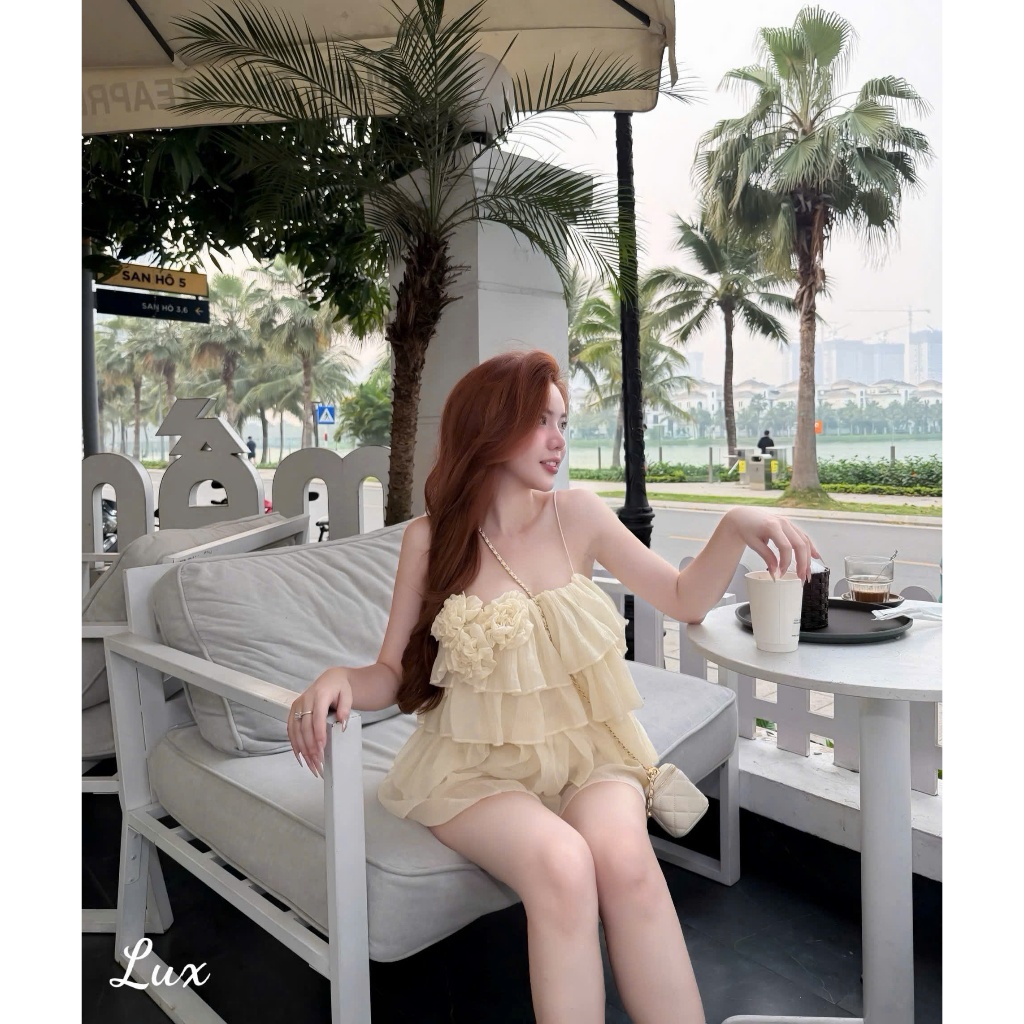 Váy Babydoll Tầng Bèo 1 Vai Đính Hoa 3D Màu Kem - Đầm Ngắn Tiểu Thư Sang Chảnh Đi Biển, Du Lịch, Chụp Ảnh | BigBuy360 - bigbuy360.vn