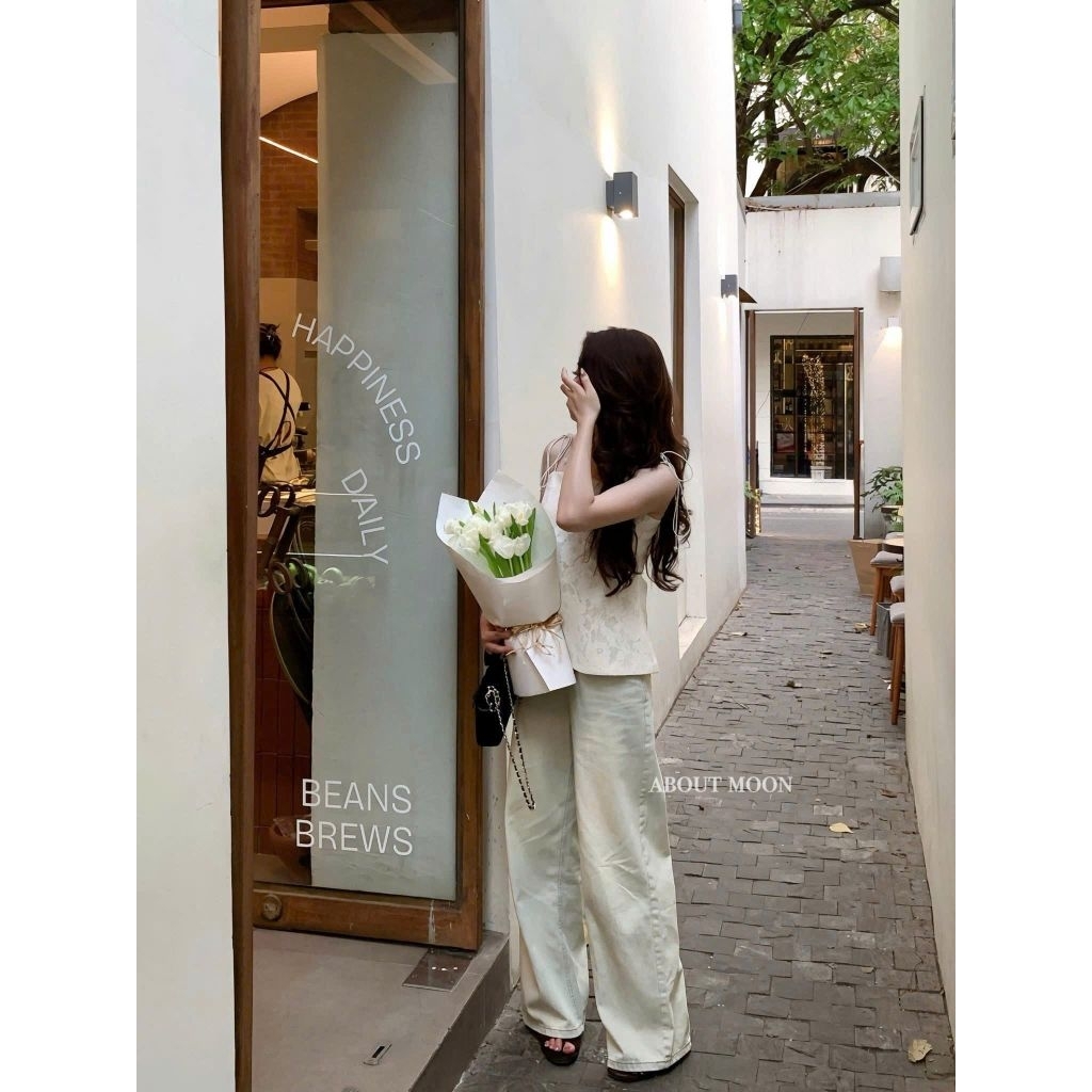 𝐀𝐁𝐎𝐔𝐓 𝐌𝐎𝐎𝐍 ready for XinhHoa