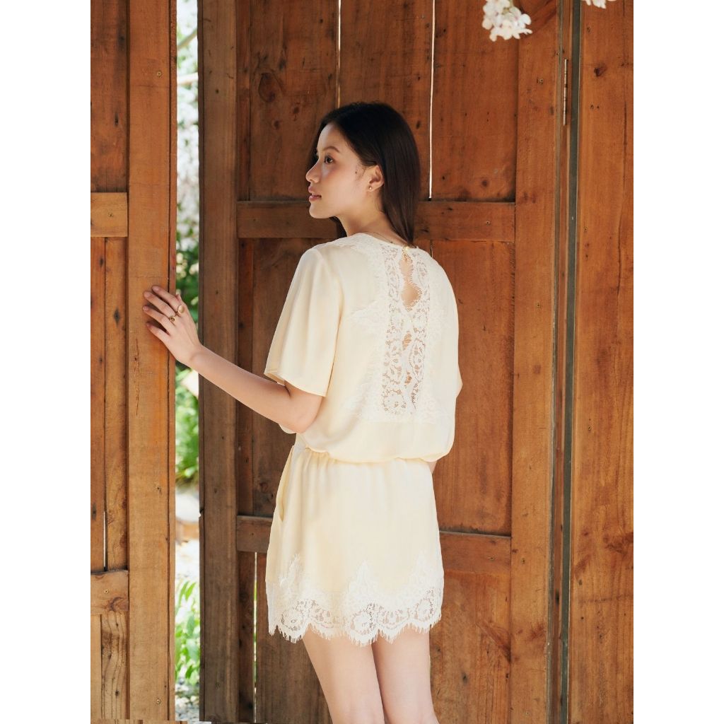 Chân Váy Mist Silk Creamy Chất Lụa Cao Cấp Phối Ren Tinh Xảo - Oceana - Chưa Kèm Áo | BigBuy360 - bigbuy360.vn