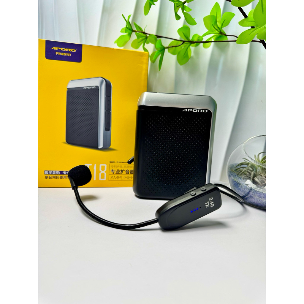LOA TRỢ GIẢNG APORO T18 2.4G plus - MIC KO DÂY (Có Đèn Báo Pin)