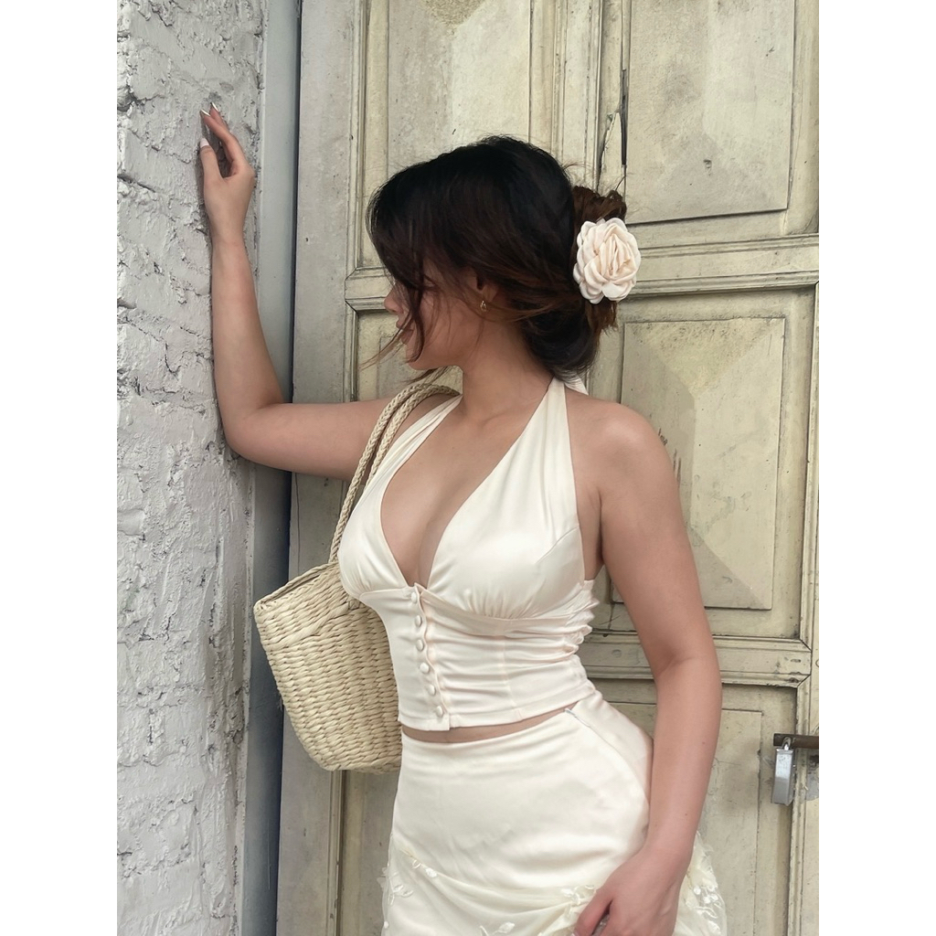 Áo cổ yếm Camelia-GWEN