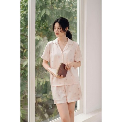 Bộ Mặc Nhà Loirechic FDMN260362 Chất Lụa Pháp Mát Mịn Họa Tiết Hoa Trẻ Trung