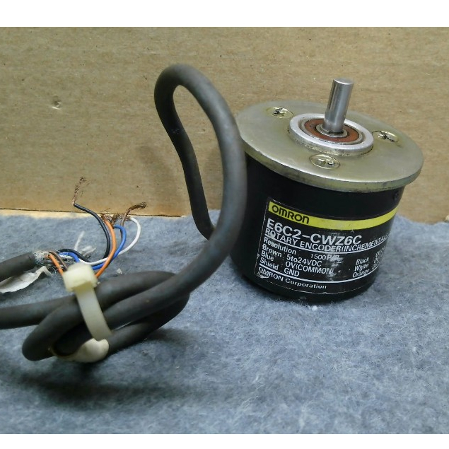(Used) Encoder xung 1500 cốt dương 6mm Omron E6C2-CWZ6C