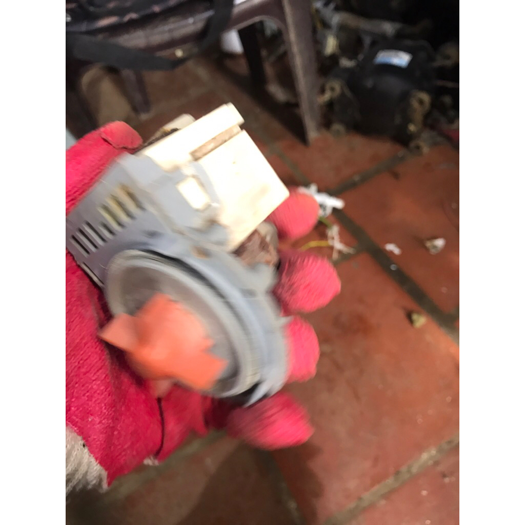 Motor xả nước thải máy giặt Electrolux 558F cũ tốt tháo máy