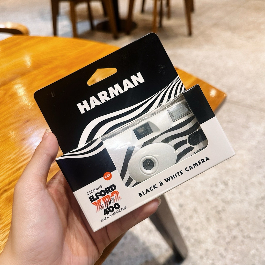 [MÁY FILM CHỤP 1 LẦN] HARMAN ILFORD SUPER XP2 ISO 400