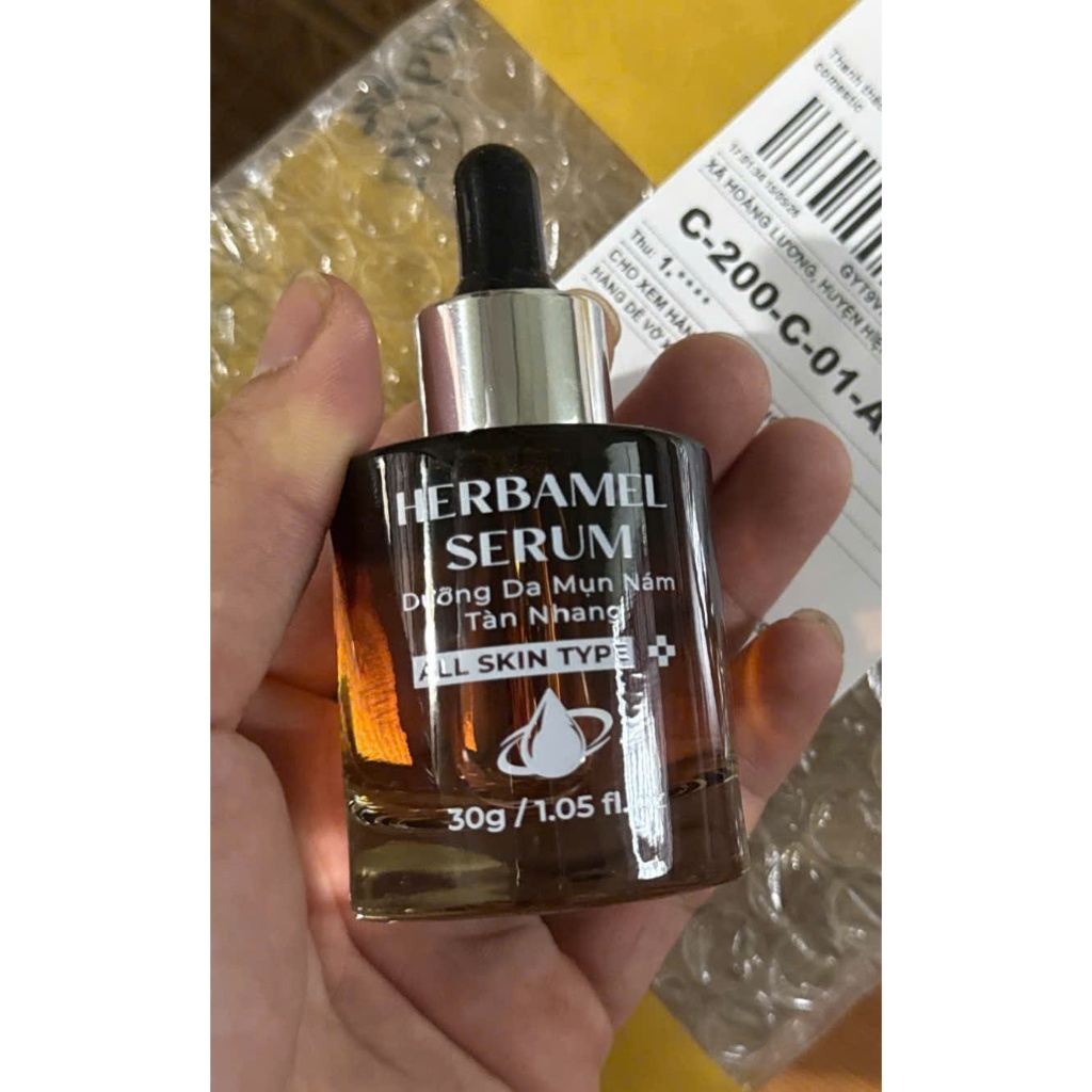 serum vàng dwhite ( mẫu k vỏ )