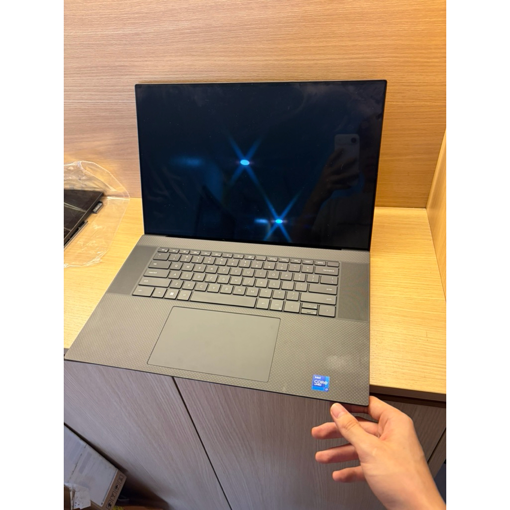 Dell Precision 5760 I7-11850H Ram 32G RtxA3000 17 inch Ssd 512G Chuyên Đồ Hoạ