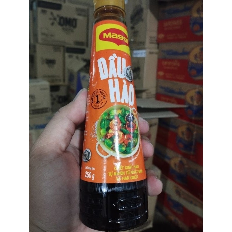 Dầu hào mặn MAGGI HÀO TỰ NHIÊN 820g
