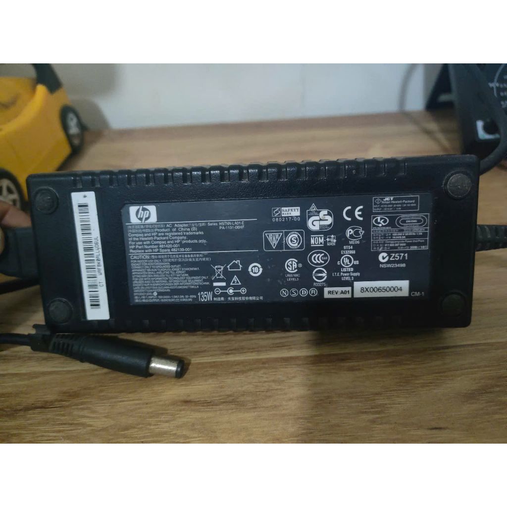Adaptor laptop HP 135W chân kim lớn zin theo máy