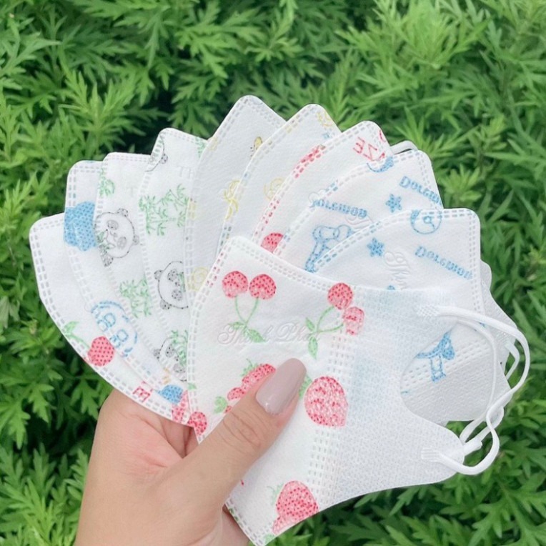 Khẩu trang em bé sơ sinh 5D Họa Tiết Xinh Xắn Cho Bé 6 tháng 2 tuổi