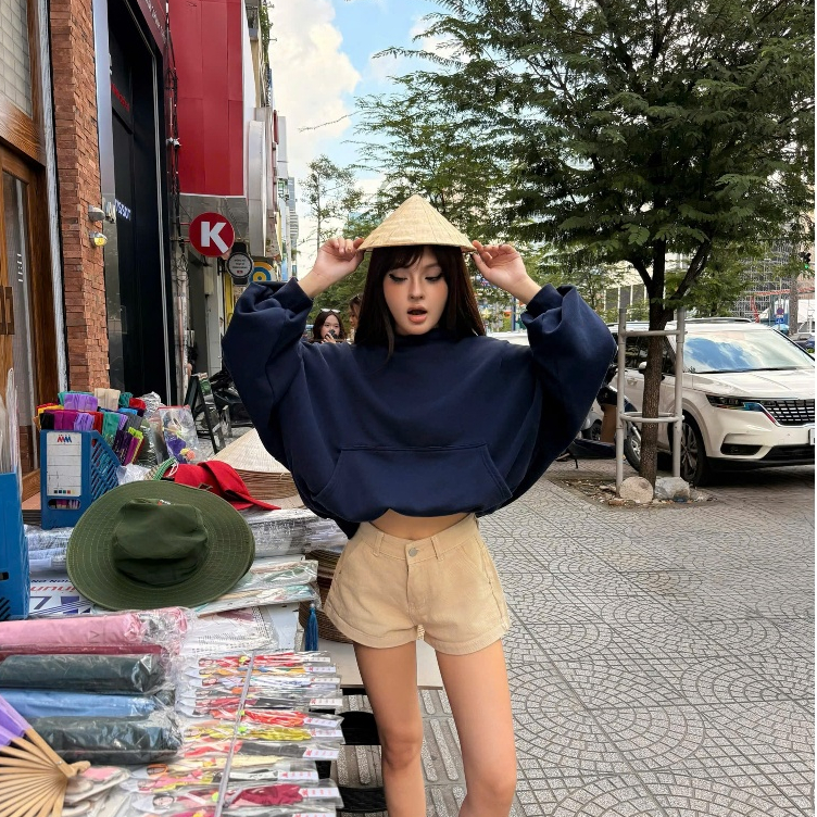 THE QUẠO - Quần Short ngắn nữ chất liệu Jean mềm dáng ngắn trên gối phong cách S2208_705 | BigBuy360 - bigbuy360.vn