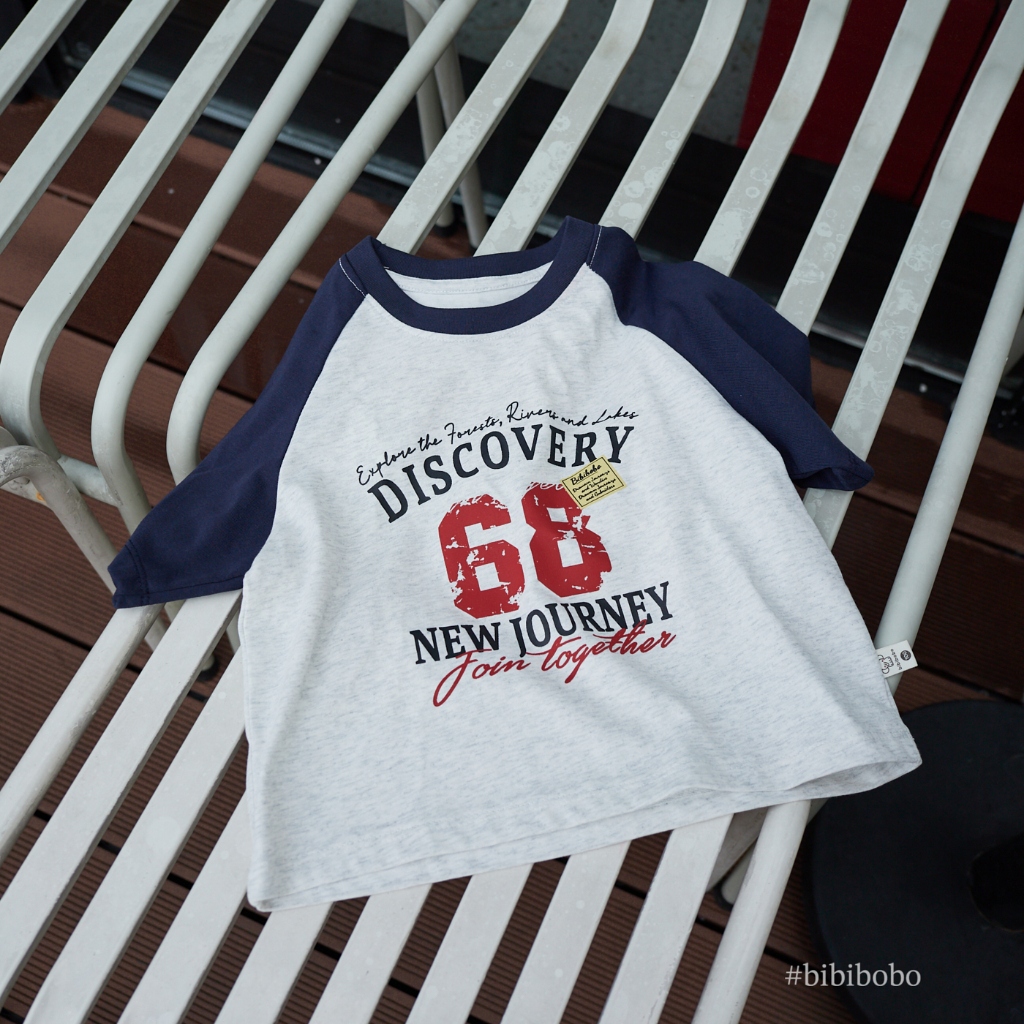 A110 Bibibobo - Hè 2026 Áo Thun Bé Trai Tay Raglan In Chữ Discovery Phong Cách Hàn Quốc Cotton Mềm M