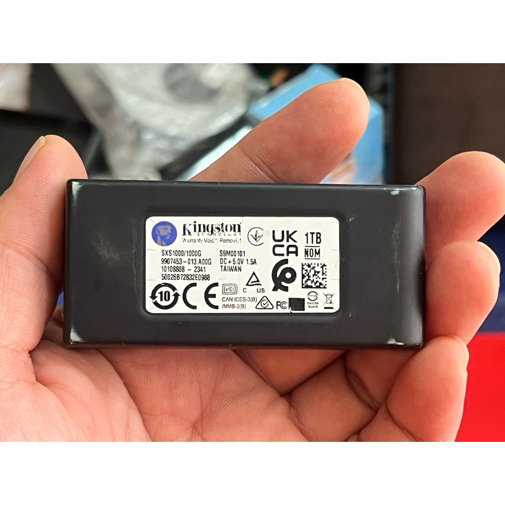 Bán Ổ cứng di động SSD Kingston XS1000 1TB , sức khỏe 100%  Hàng cũ zin chính hãng