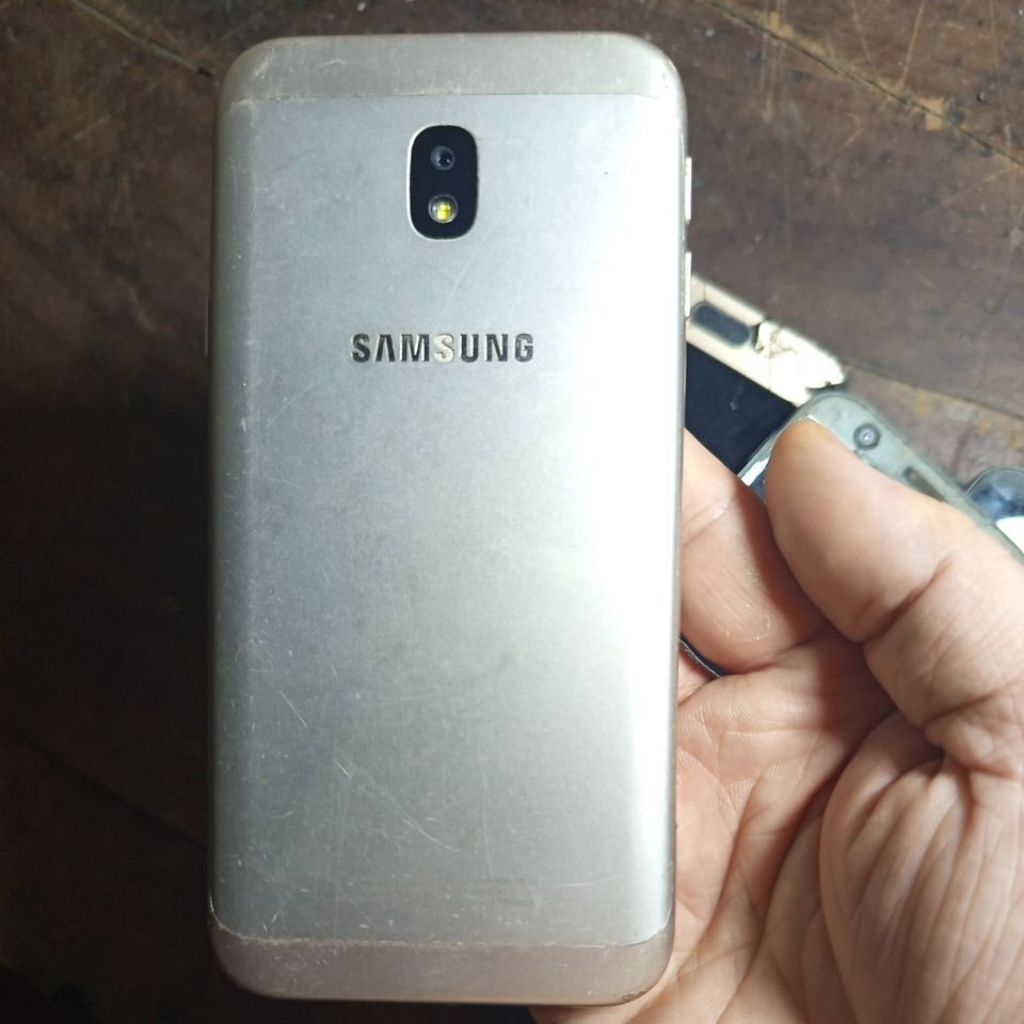 xác điện thoại Samsung j3pro