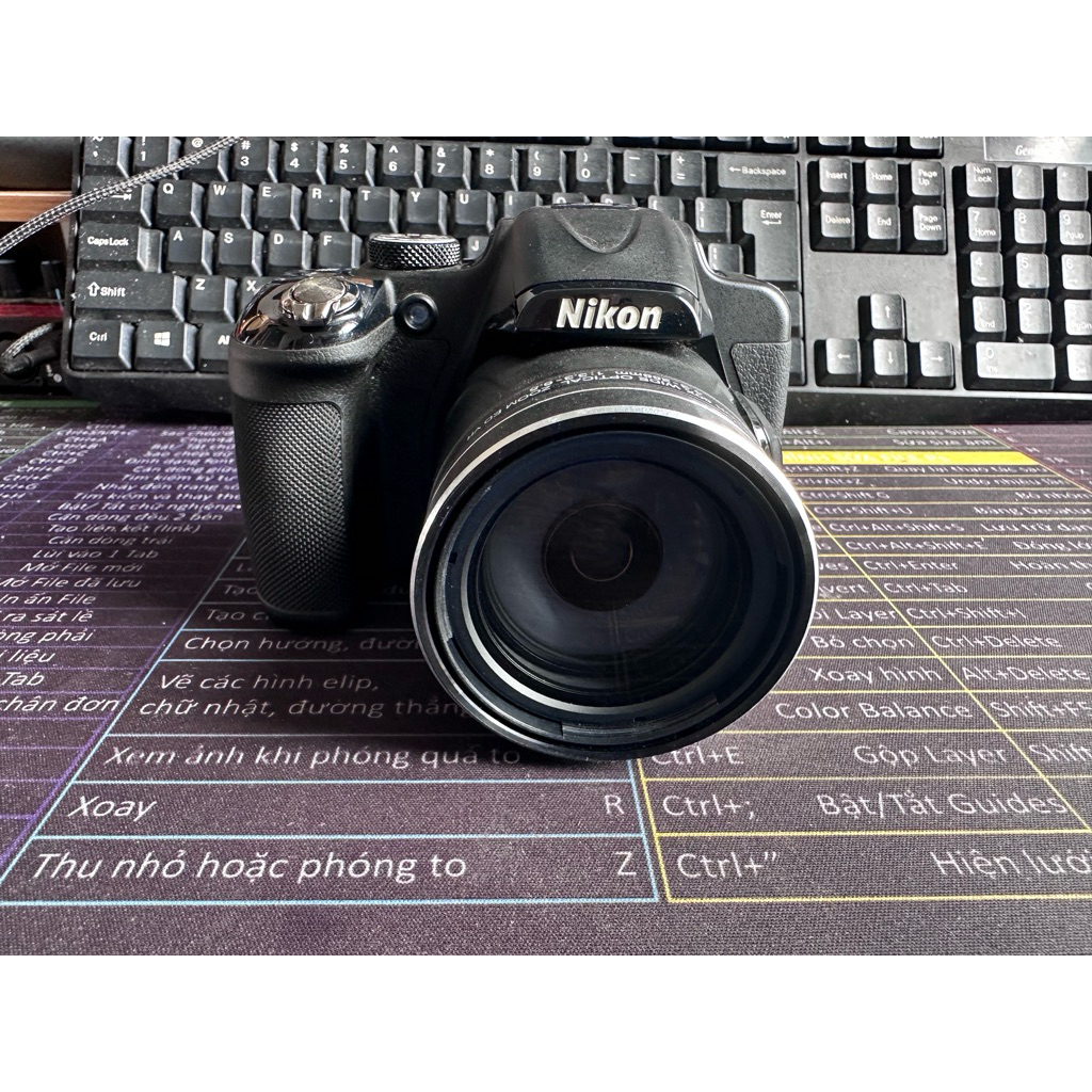 Máy ảnh Nikon P600