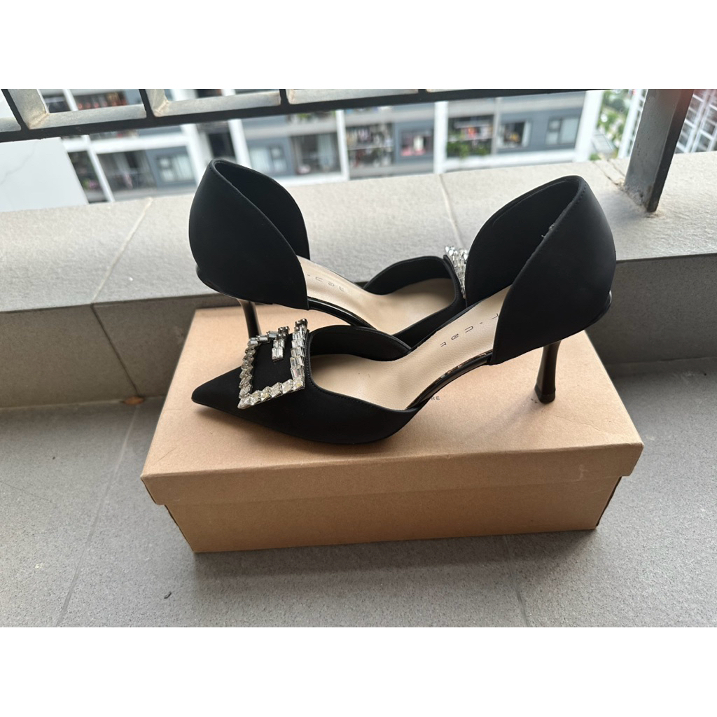 Pass Giày cao gót satin đính đá Bee shoes size 36