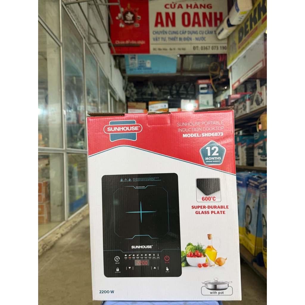 Bếp từ cảm ứng Sunhouse SHD6873  Tặng kèm nồi lẩu Inox