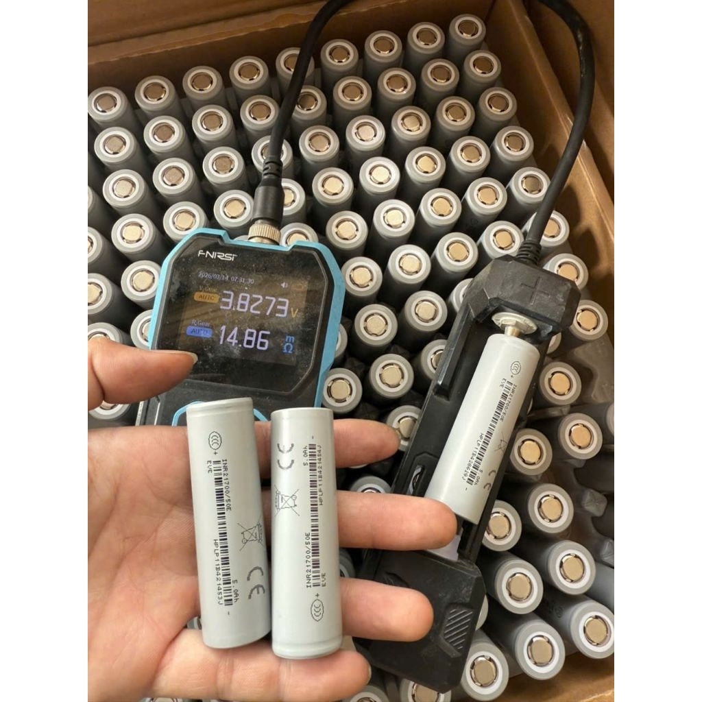 Cell pin 21700 EVE Li-ion 3.7V 5000mah 3C - Xả 15A