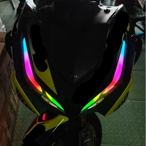 Decal dán đèn demi cho xe NVX v2 , Nhãn Dán Tem  ( 1 Bộ 2 bên ) , phù hợp cho NVX v2