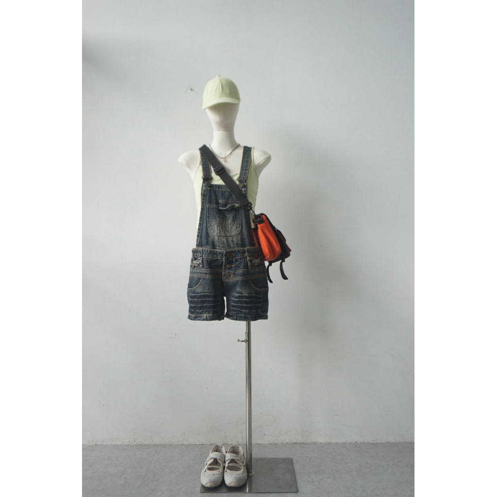 [Chu.2nd] Quần short yếm jeans 2hand vintage cạp ngắn, chất jeans dày đanh mài nhiều. Mặc đc 2 kiểu,
