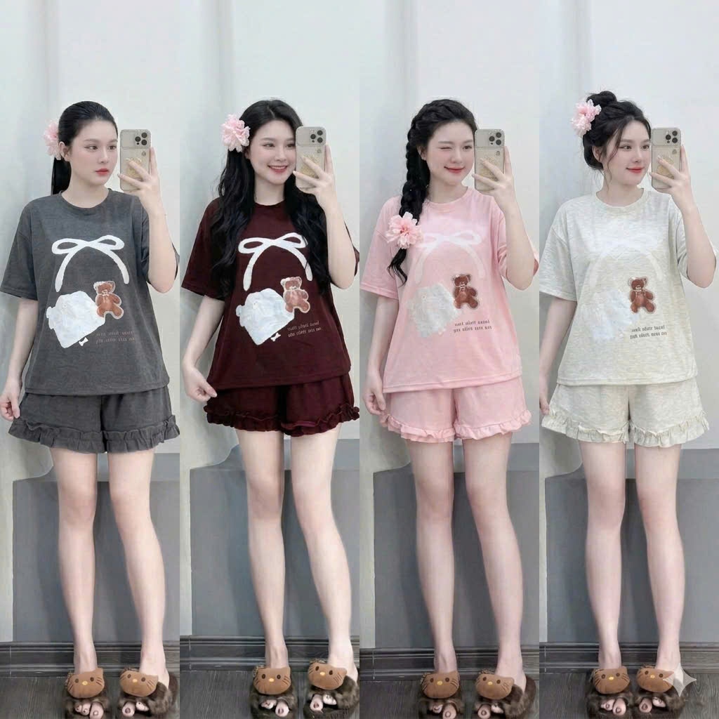 Mẫu Mới 2026 Đồ Bộ In GẤU Nơ Áo cổ TRòn Mix Quâdn Đùi Phối Bèo Phong Cách Trẻ Trung Năng Động MặcNhà