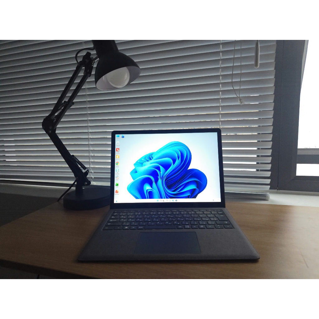 Laptop 2 in 1 Microsoft Surface Laptop 5 | Intel Core I5-1235U | DDR5 8GB | NVME 256gb |13.5 INCH 2K