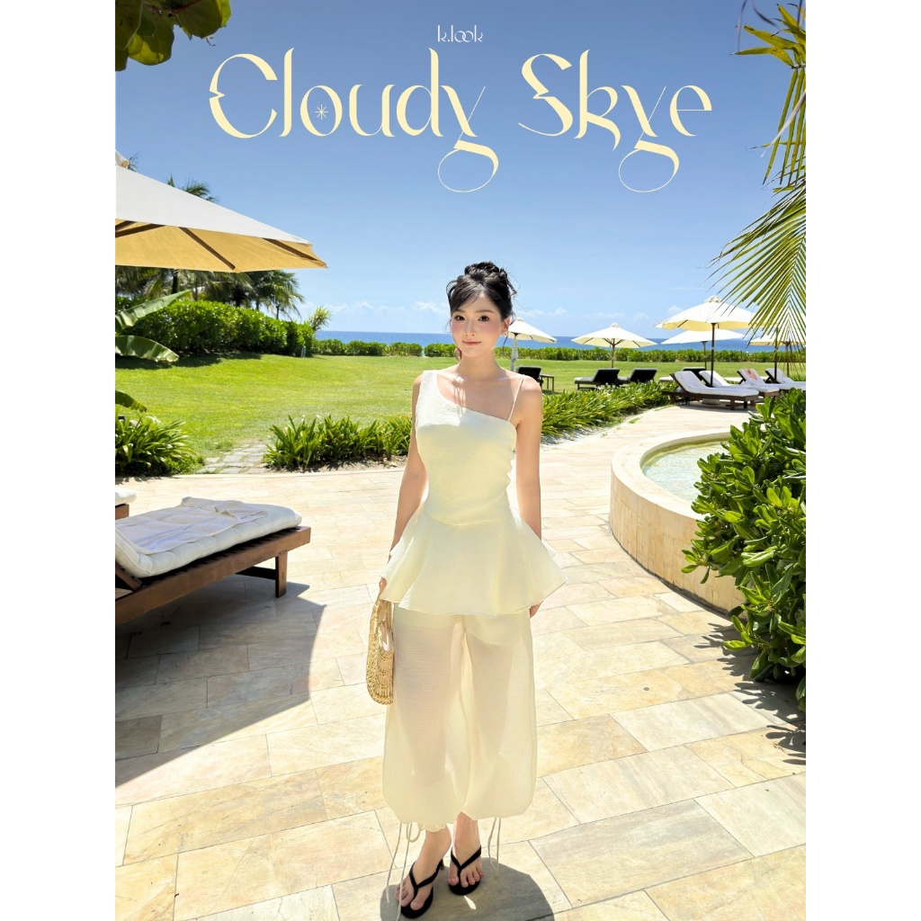 KLOOK, CLOUDY SKYE Set đồ nữ đi biển áo 2 dây quần short 2 lớp tiểu thư mềm mại chụp ảnh cực xinh