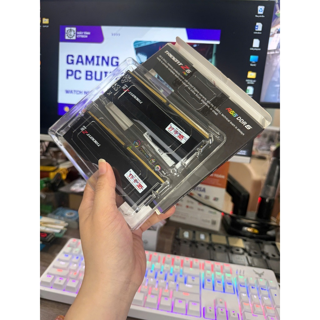 RAM Desktop G.Skill Trident Z5 RGB 32GB (2x16GB) Bus 6000MHz BH Hãng 07.2028