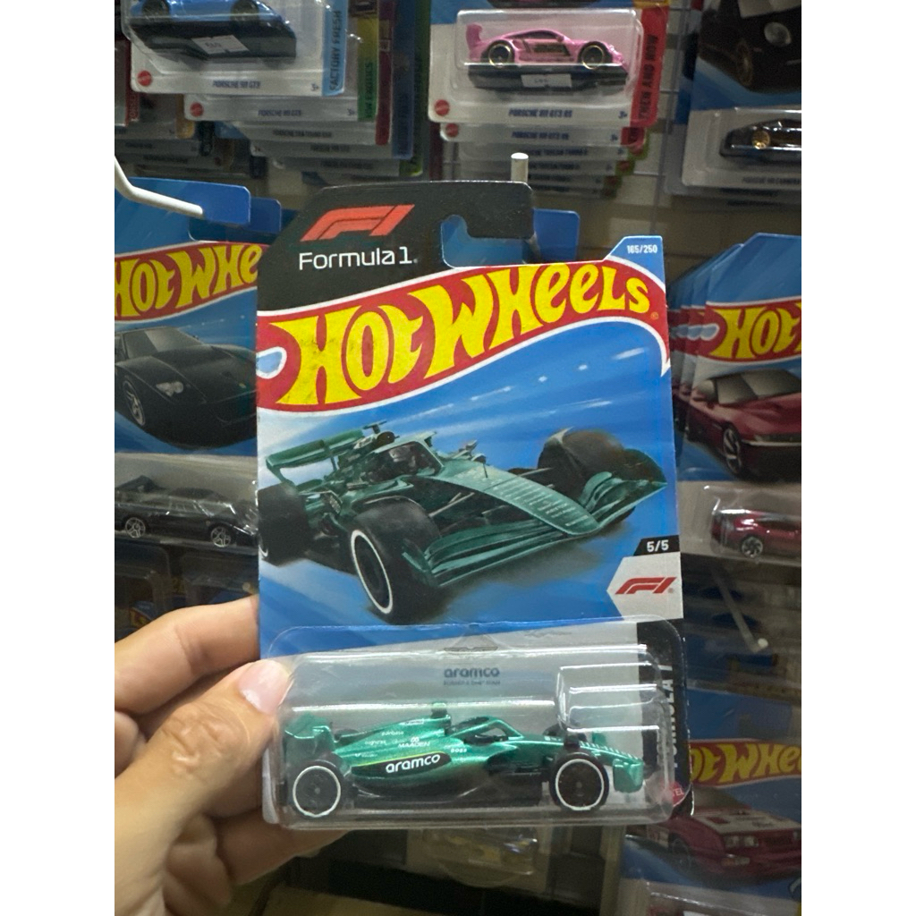 (Có sẵn-hoả tốc SG) Xe mô hình 1:64 Hotwheels chính hãng Mattel F1 Aston Martin Aramco Formula One T