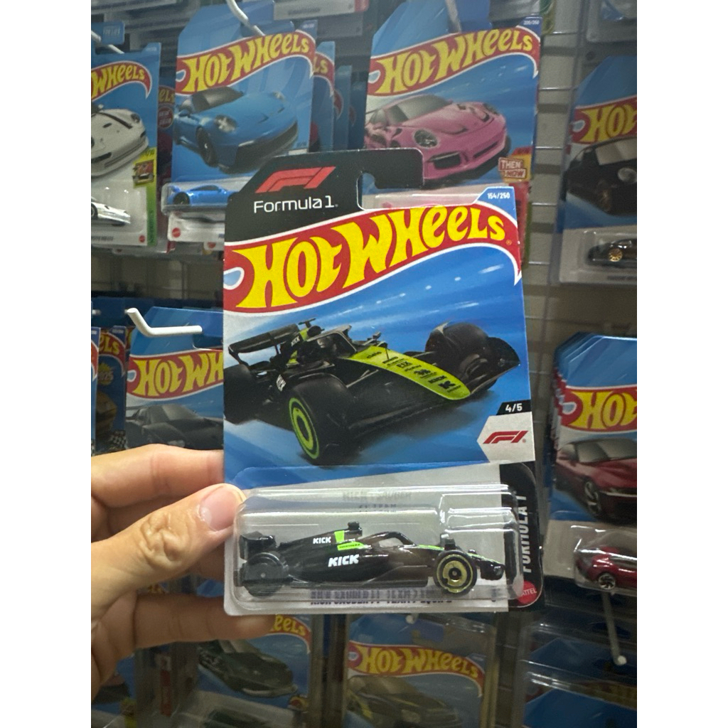 (Có sẵn-Hoả tốc SG) Xe mô hình 1:64 Hotwheels chính hãng Mattel Kick Sauber F1 Team / Equipe