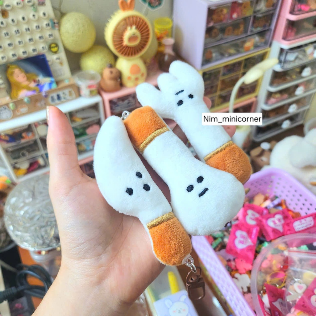 Set 3 Móc khoá và charm tặng kèm, gấu bông đồ chơi dao nĩa muỗng ăn uống dễ thương
