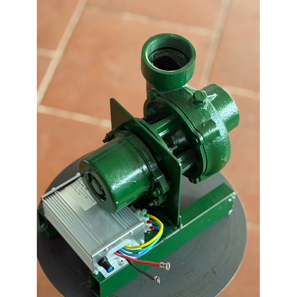 Máy bơm nước DC 12-24v 500w họng đẩy 60/60 motor mitsuba không chổi than siêu bền bỉ.