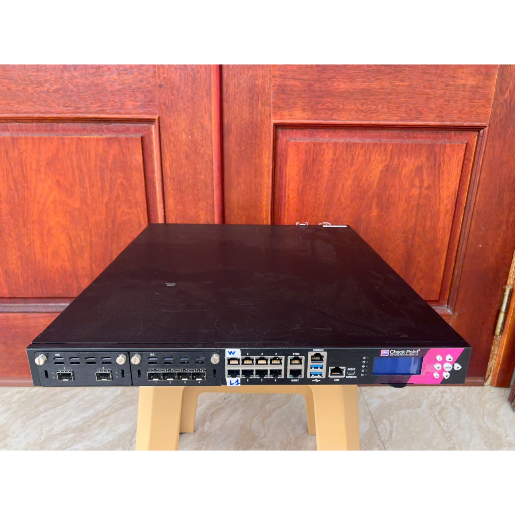 Router PC Check Point R5800 /R5600 hết license chạy pfsense/mikrotik...