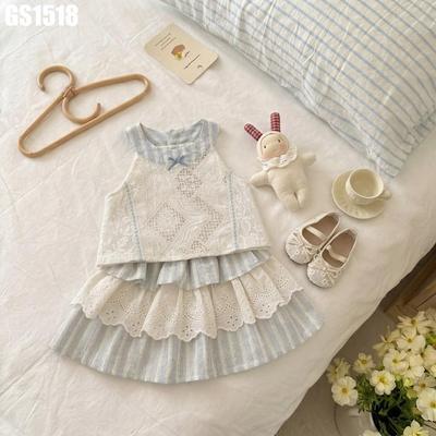 Set bộ bé gái áo yếm ren trắng điệu đà phối chân váy tầng kẻ sọc xanh GS1518 MINTSCLOSET