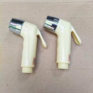 2 cái; Đầu vòi xịt nhựa, xịt vệ sinh bồn cầu
