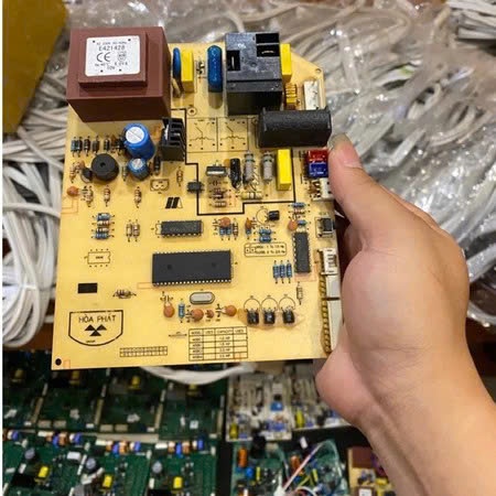 Bo Mạch Dàn Lạnh Điều Hoà Điều Khiển FUNIKI HOÀ PHÁT 9000BTU - 12000BTU